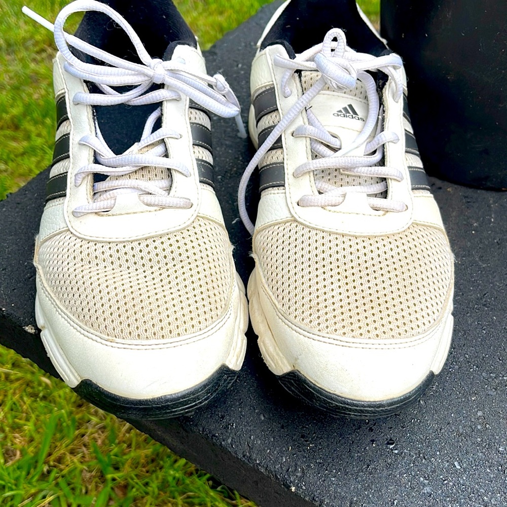 Adidas White Kicks